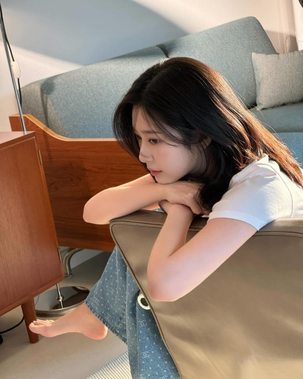 화보 찍은 김민주