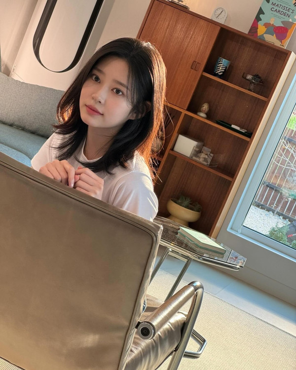 화보 찍은 김민주