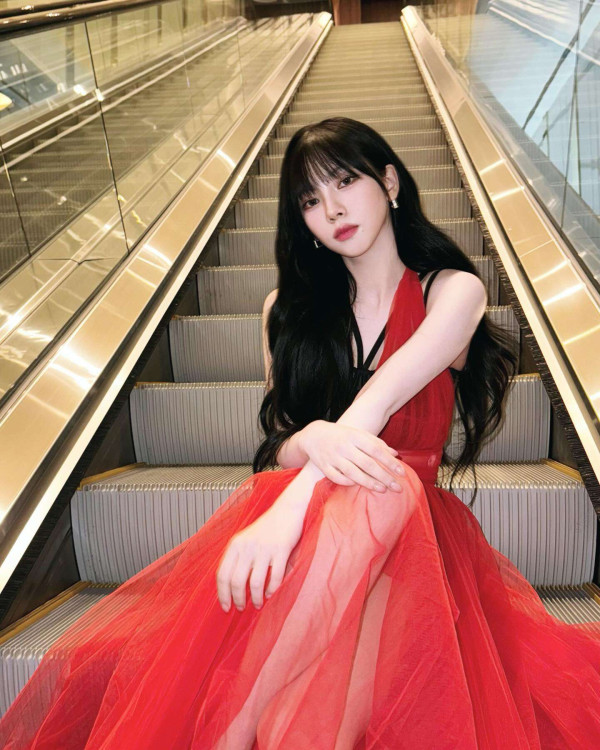 망사스타킹 에스파 카리나