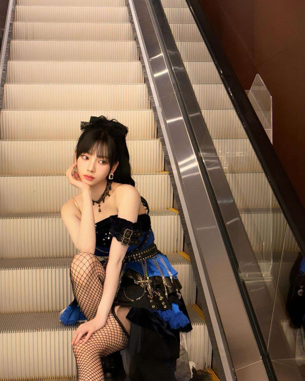 망사스타킹 에스파 카리나