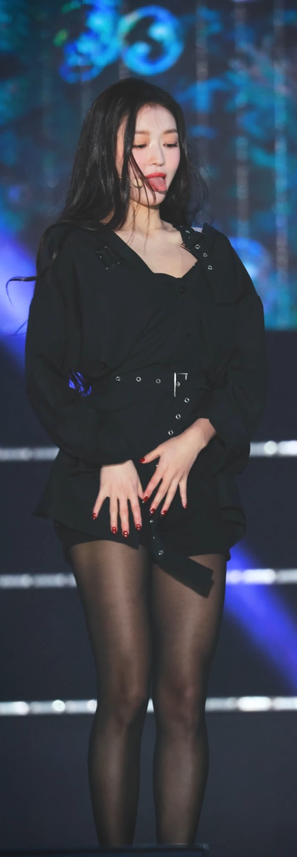 검스..오마이걸 유아
