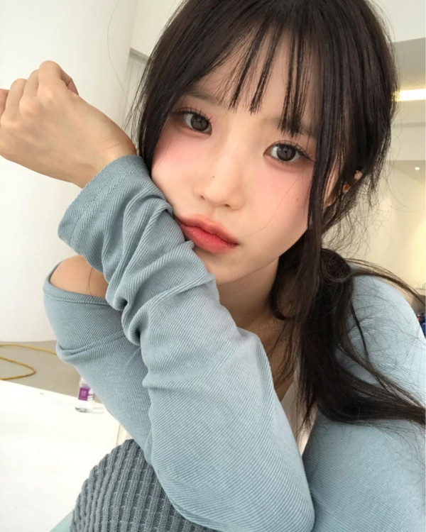 발레복 입은 프로미스나인 송하영