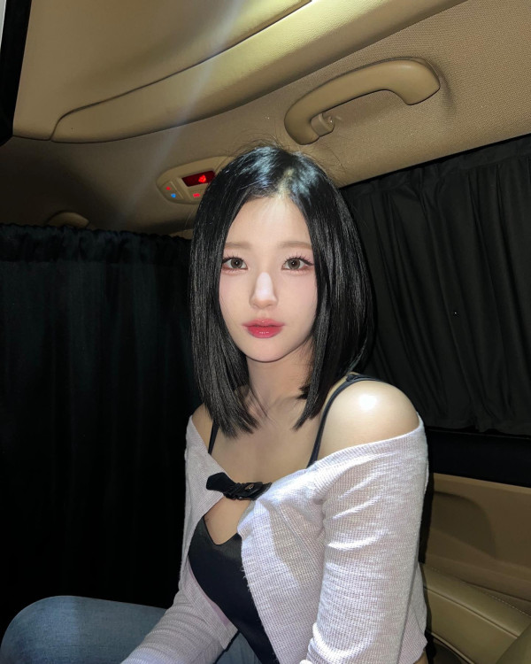 차안에서 검은 끈나시 앨리스 소희