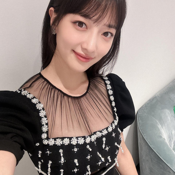 표예진 검은 드레스-낮에 뜨는 달