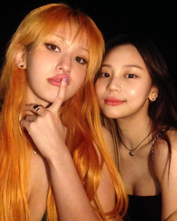 전소미와 비비지 엄지 셀카
