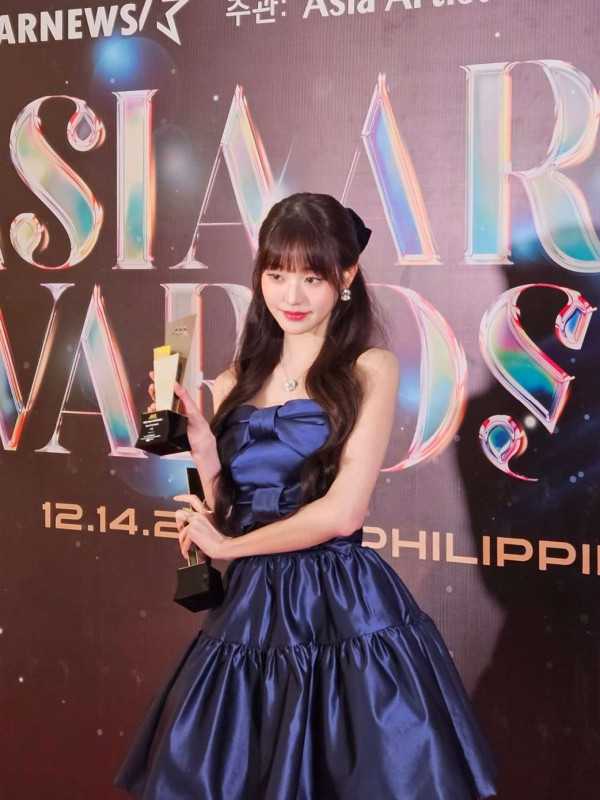 아이브 장원영 빨간 드레스-AAA 어워즈