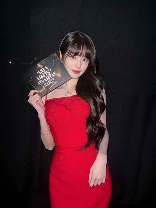 아이브 장원영 빨간 드레스-AAA 어워즈