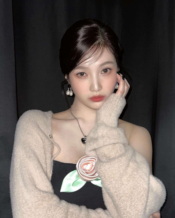 장미 튜브탑 레드벨벳 조이