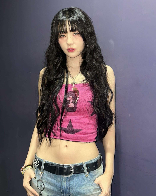 핑크색 튜브탑 레드벨벳 슬기
