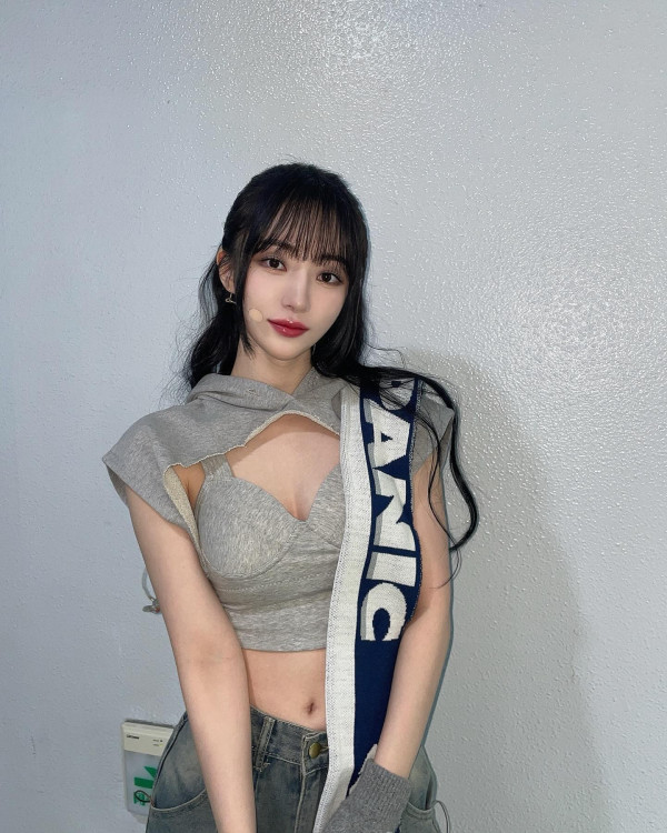 회색 란제리룩 탱크탑 드림캐쳐 수아