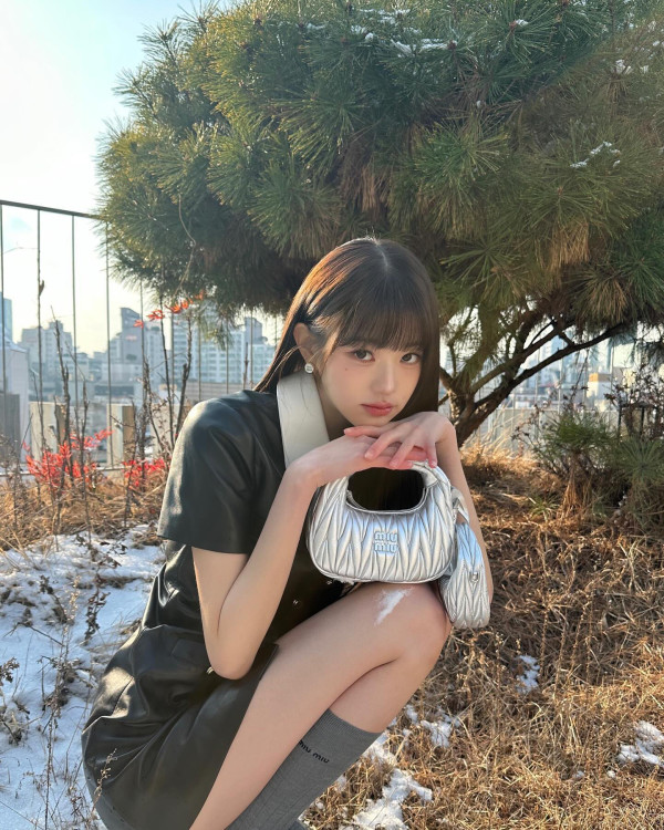 IVE 장원영 블랙원피 각선미