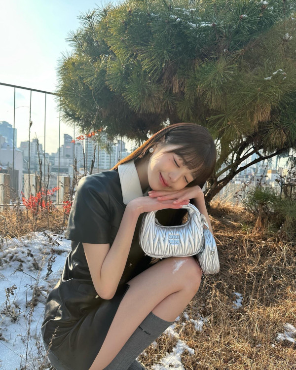 IVE 장원영 블랙원피 각선미