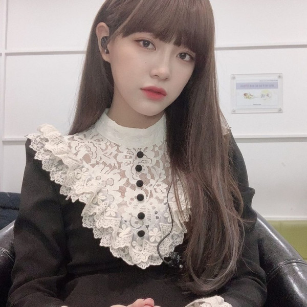 김세정 인스타 셀카