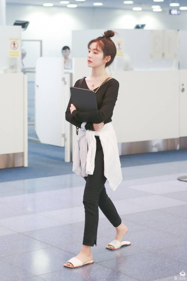 도도한 표정 레드벨벳 아이린