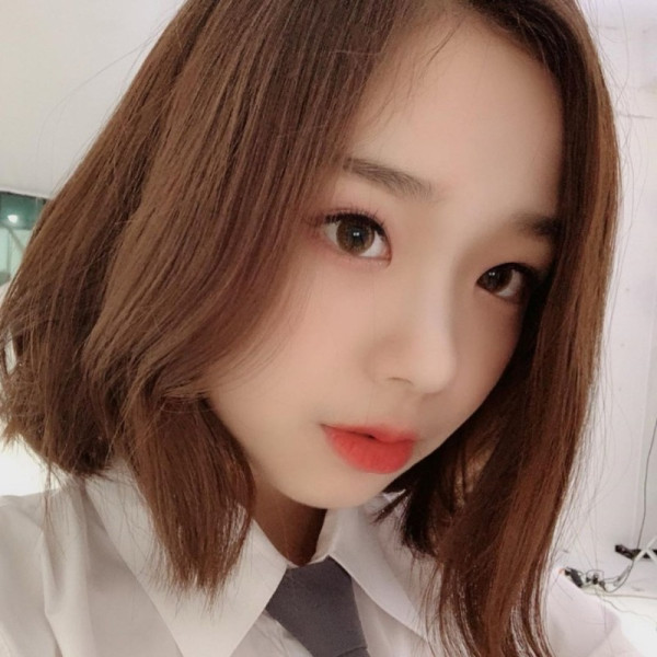 버스터즈 채연 초근접 셀카