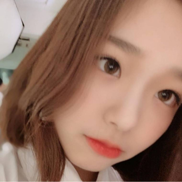 버스터즈 채연 초근접 셀카