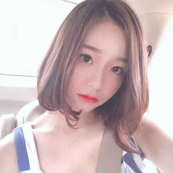 버스터즈 채연 초근접 셀카