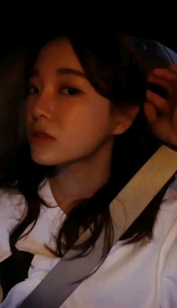 김세정 라이브 방송중 악플 대처법