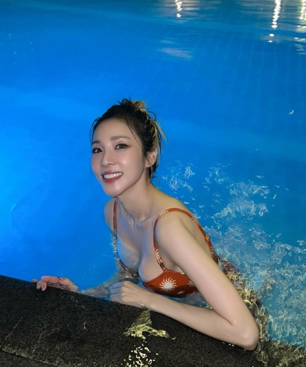 산다라박 비키니