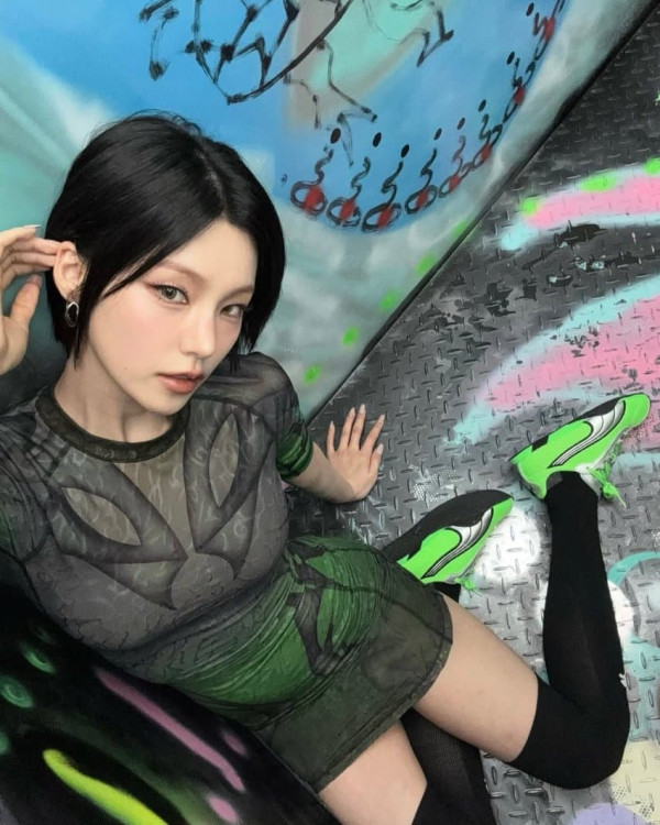 ITZY 예지 밀착 원피스