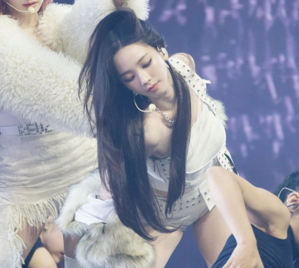 에스파 카리나 빌보드 위민 인 뮤직 어워즈