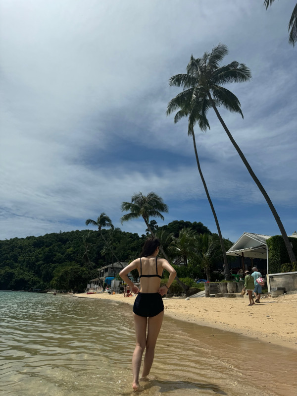 배우 노윤서 비키니 몸매