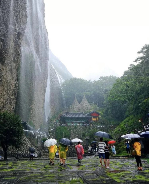 미슐랭 그린가이드 별 3개 받은 대한민국의 사찰