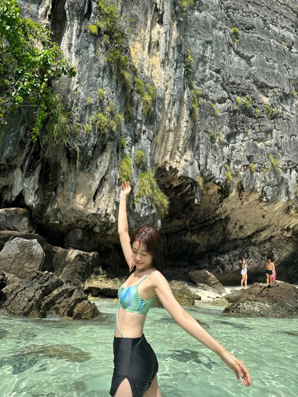 배우 노윤서 비키니 몸매