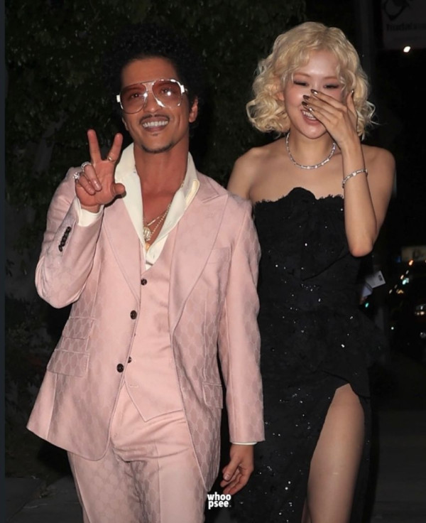 그래미 무대 후 블핑 로제X브루노 마스 피자 타임