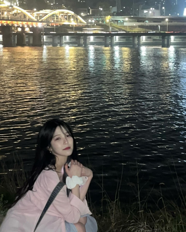 한강에 놀러간 프로미스나인 백지헌