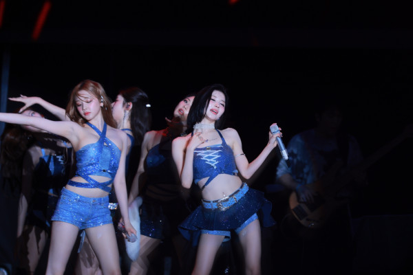 시원한 의상 베이비몬스터