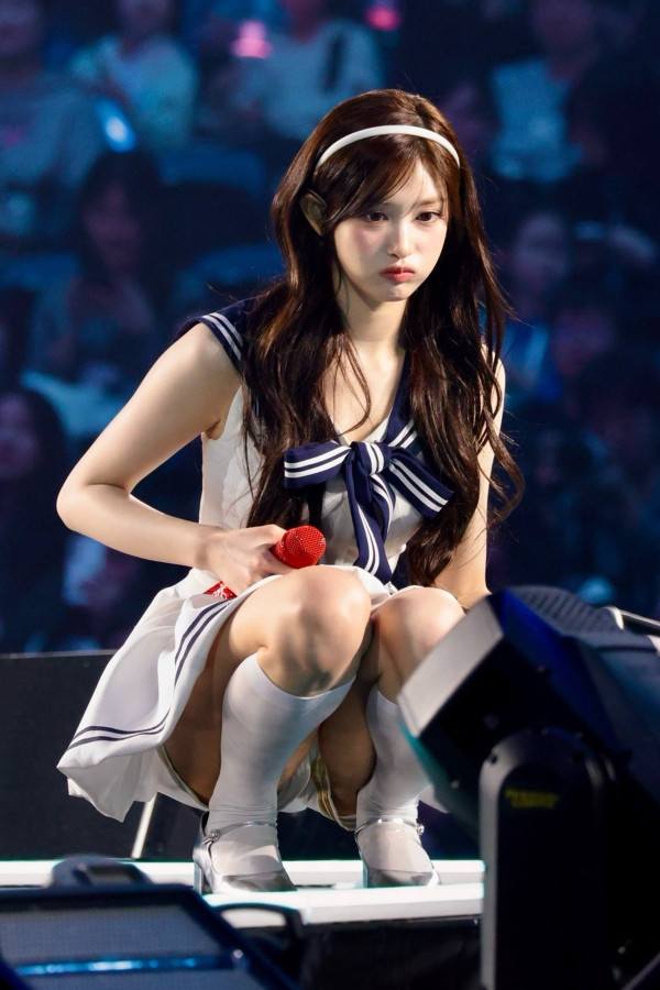 세라복 아이브 이서