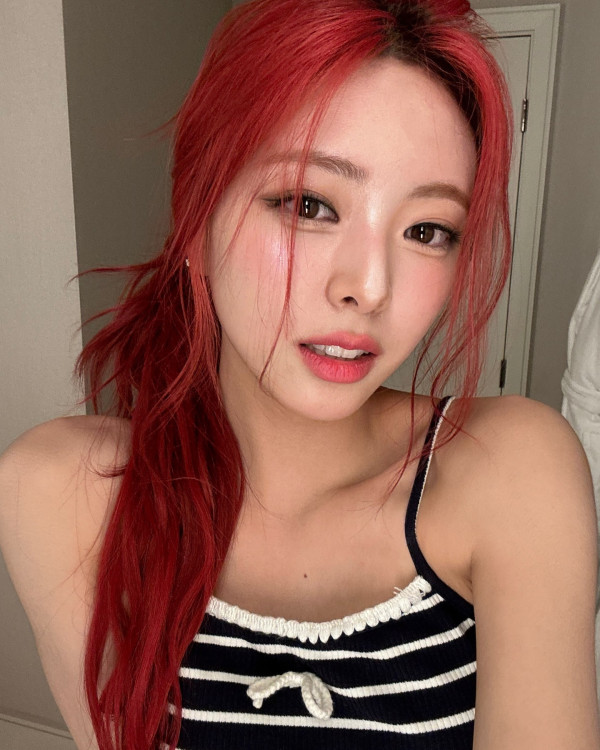 끈나시 캐미솔  ITZY 유나