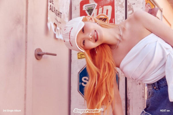 시원한 여름 컨셉의 프로미스나인 앨범화보