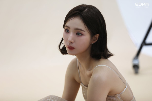 바닐라코 비하인드 배우 신세경