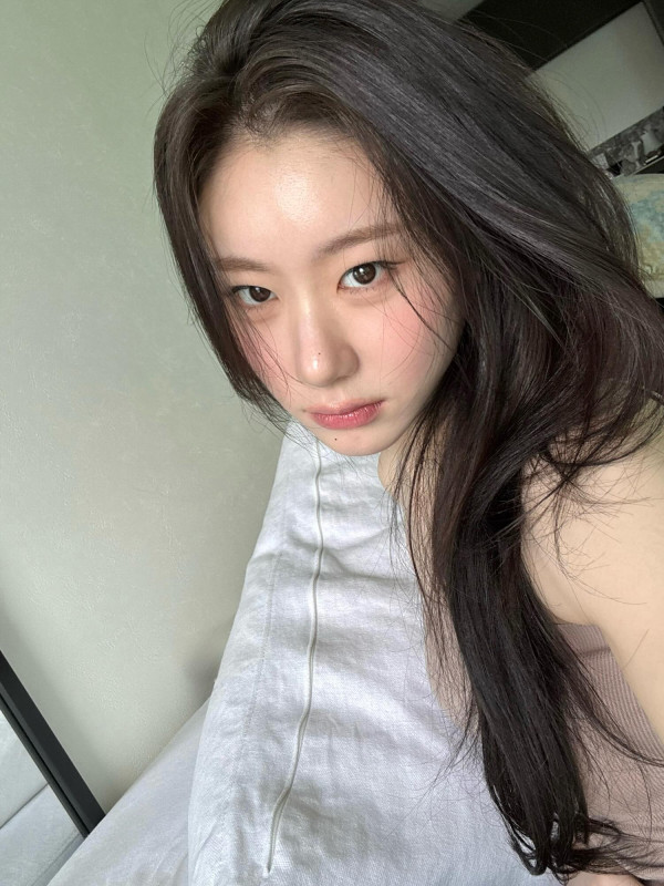 있지 채령 셀카