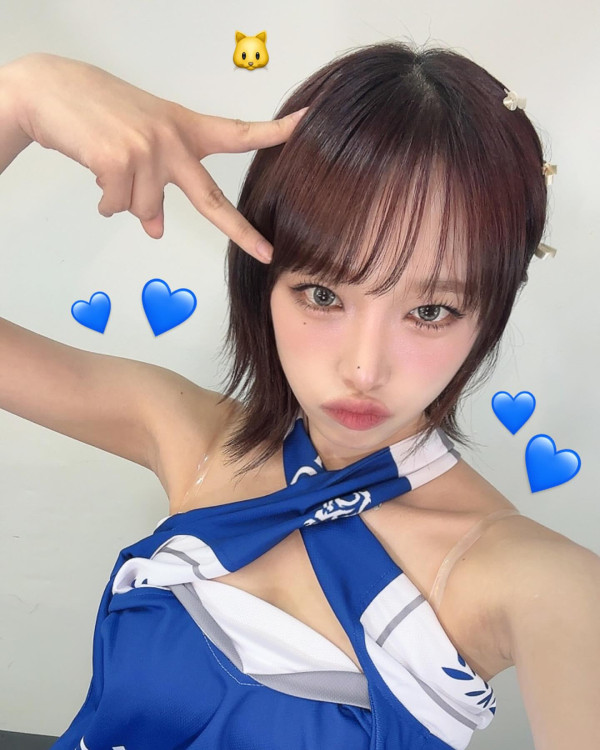한양대 홀터넥 유니폼 최예나