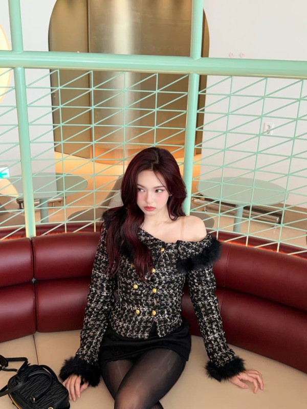 베이비몬스터 치키타 검스.jpg