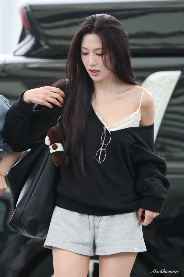 에이핑크 오하영 회색 돌핀