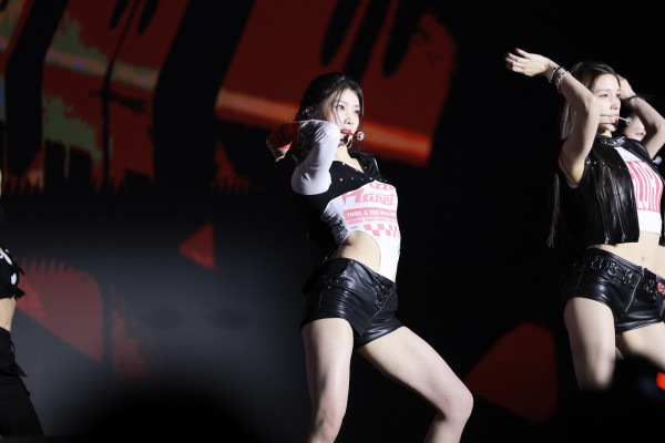 케플러 샤오팅 모노키니 의상