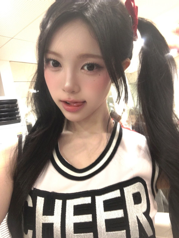 치어리더복 하츠투하츠 이안