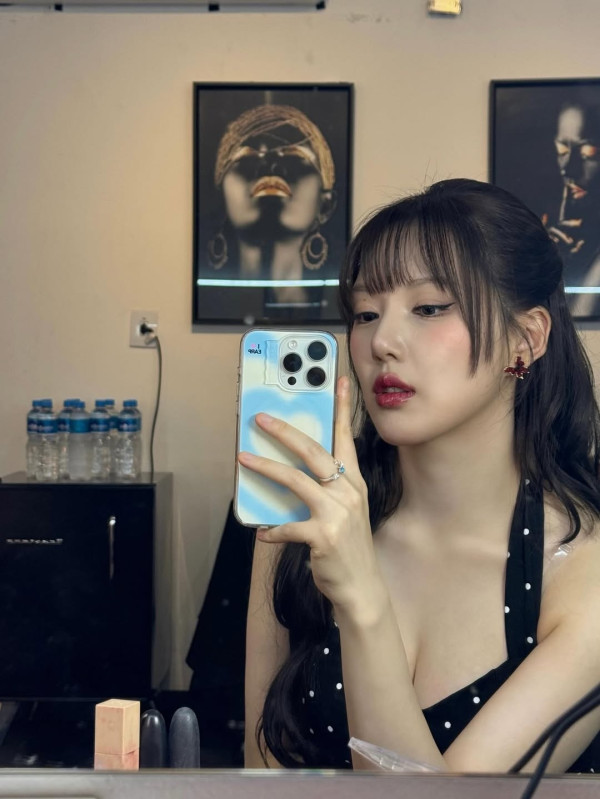 홀터넥 란제리룩 예린