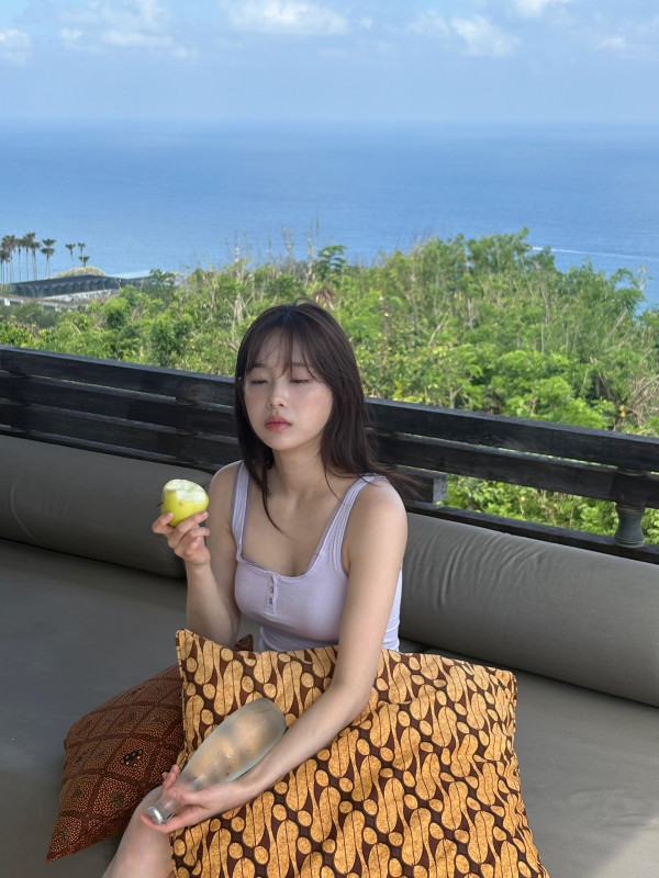 해외여행 간 츄