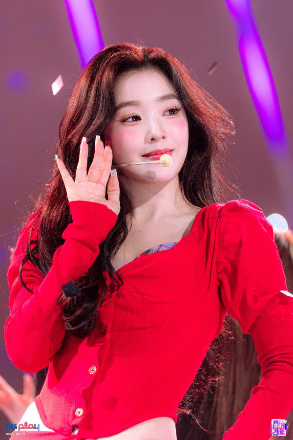 올레드 의상 레드벨벳 아이린