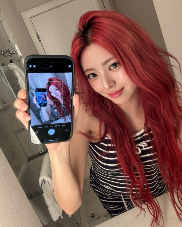 끈나시 캐미솔  ITZY 유나