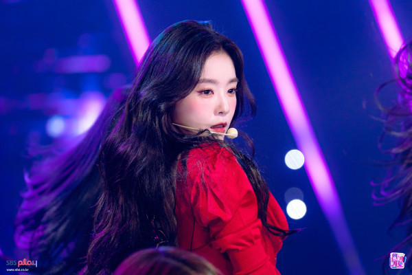 올레드 의상 레드벨벳 아이린