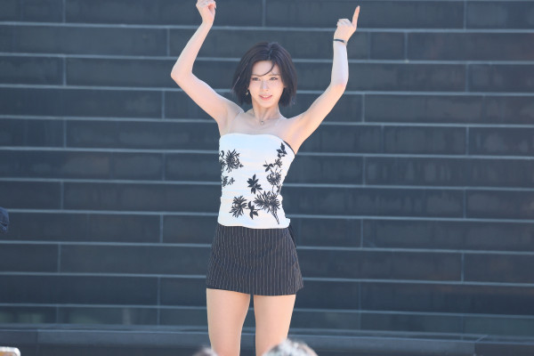 짧은 초미니 엔믹스 배이