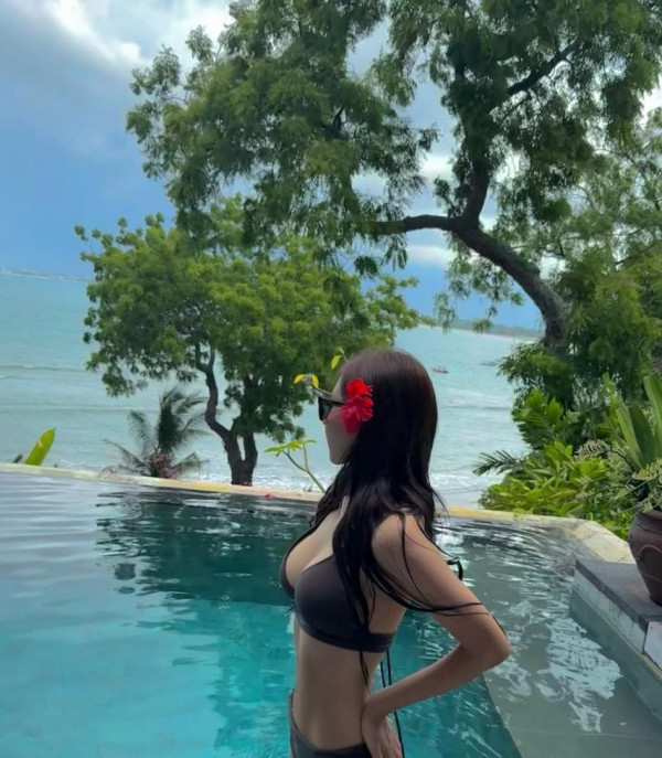 배우 신슬기 비키니 몸매