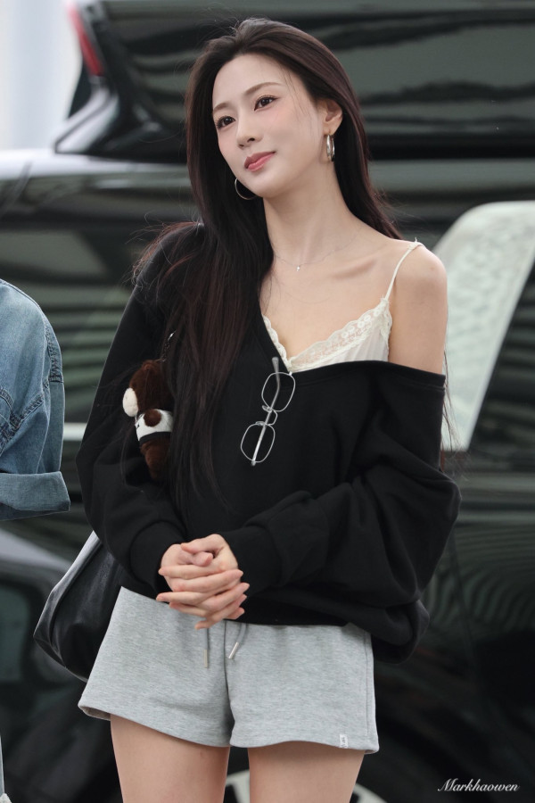 에이핑크 오하영 회색 돌핀