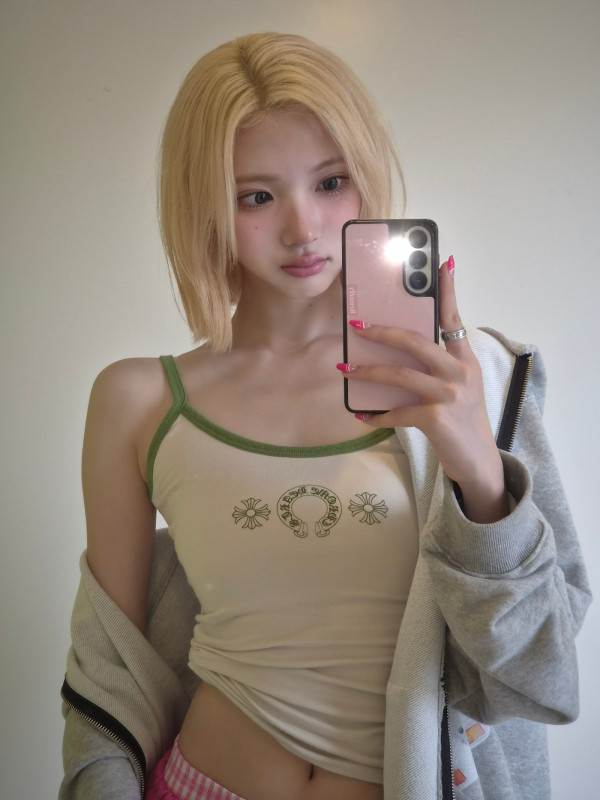 하츠투하츠 지우 끈나시 잘록한 복부